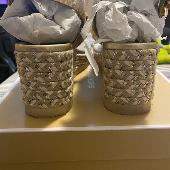 Michael Kors Pale Gold Aubrey Wedges - Picture 4 of 7